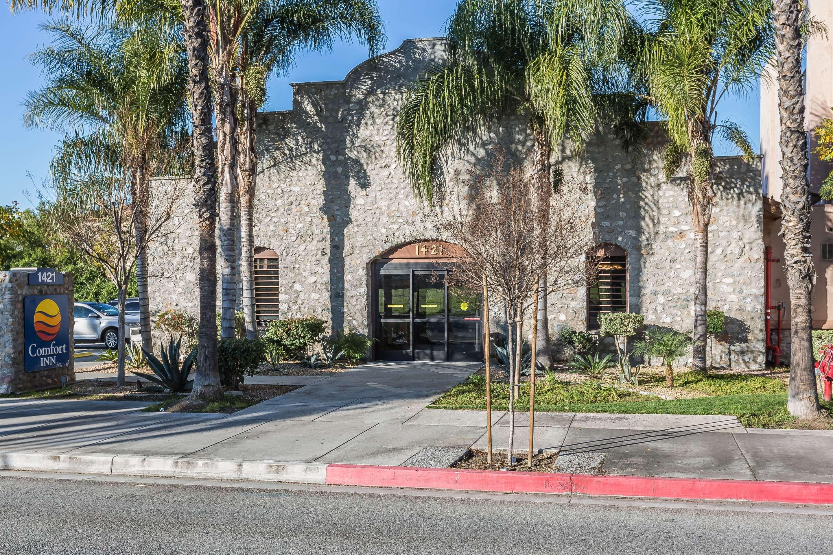 Comfort Inn Pomona Near Fairplex Exterior photo